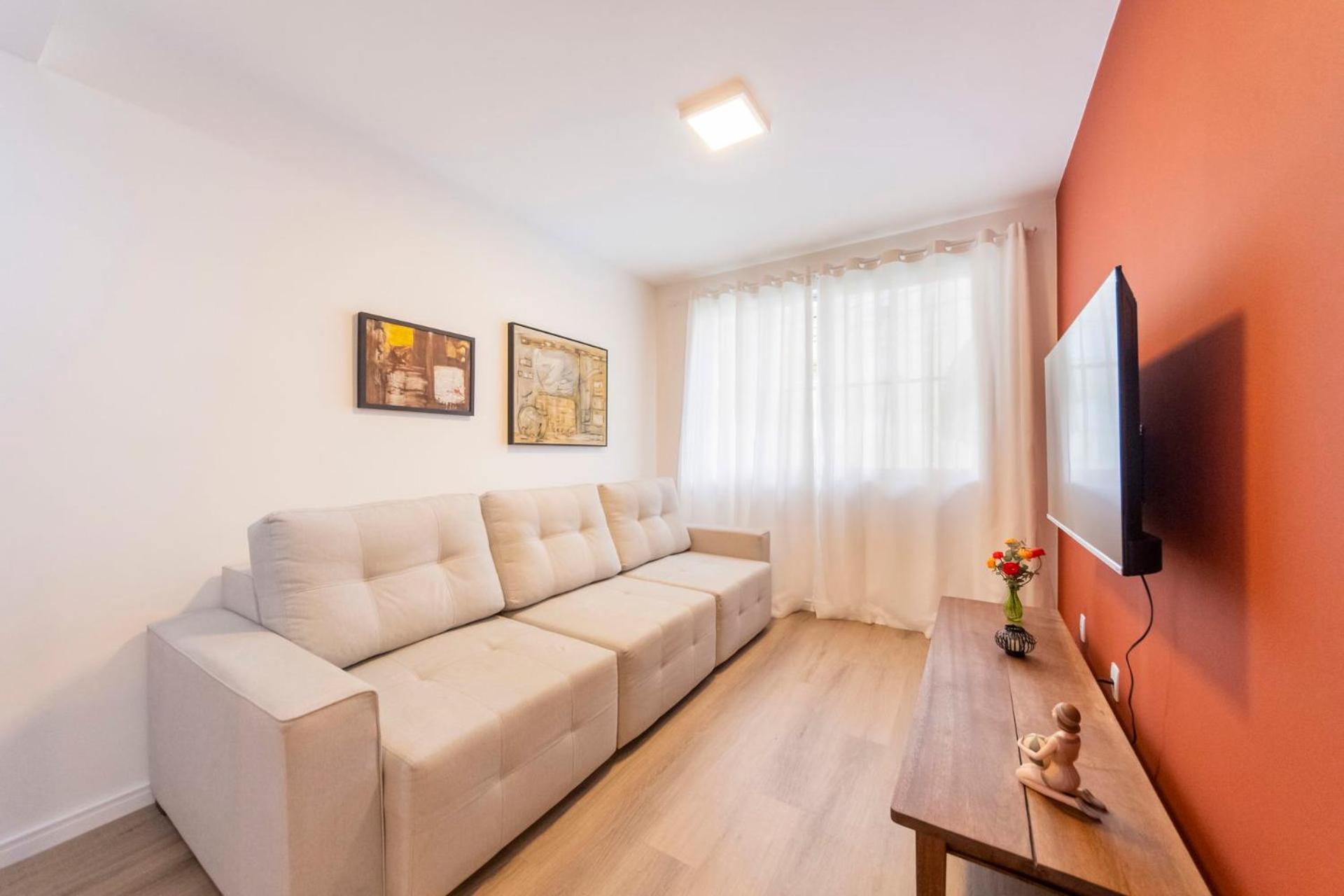Apto Moderno Prox. Ao Shopping Romana Mu0044